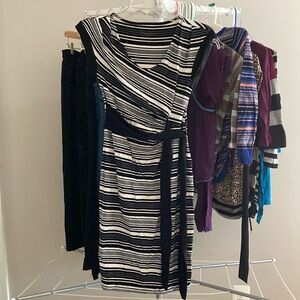 Liz Lange Maternity Dress Women’s size XS